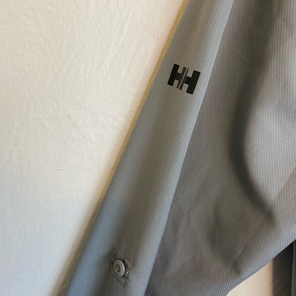 Helly Hansen Crested Butte Button Down Shirt Gray Size Medium - Picture 6 of 6